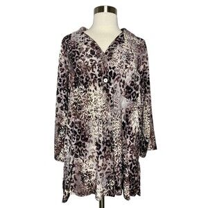 Susan Graver Top Size XL Animal Print 3/4 Sleeve Collared V-Neck Gray Side Slits